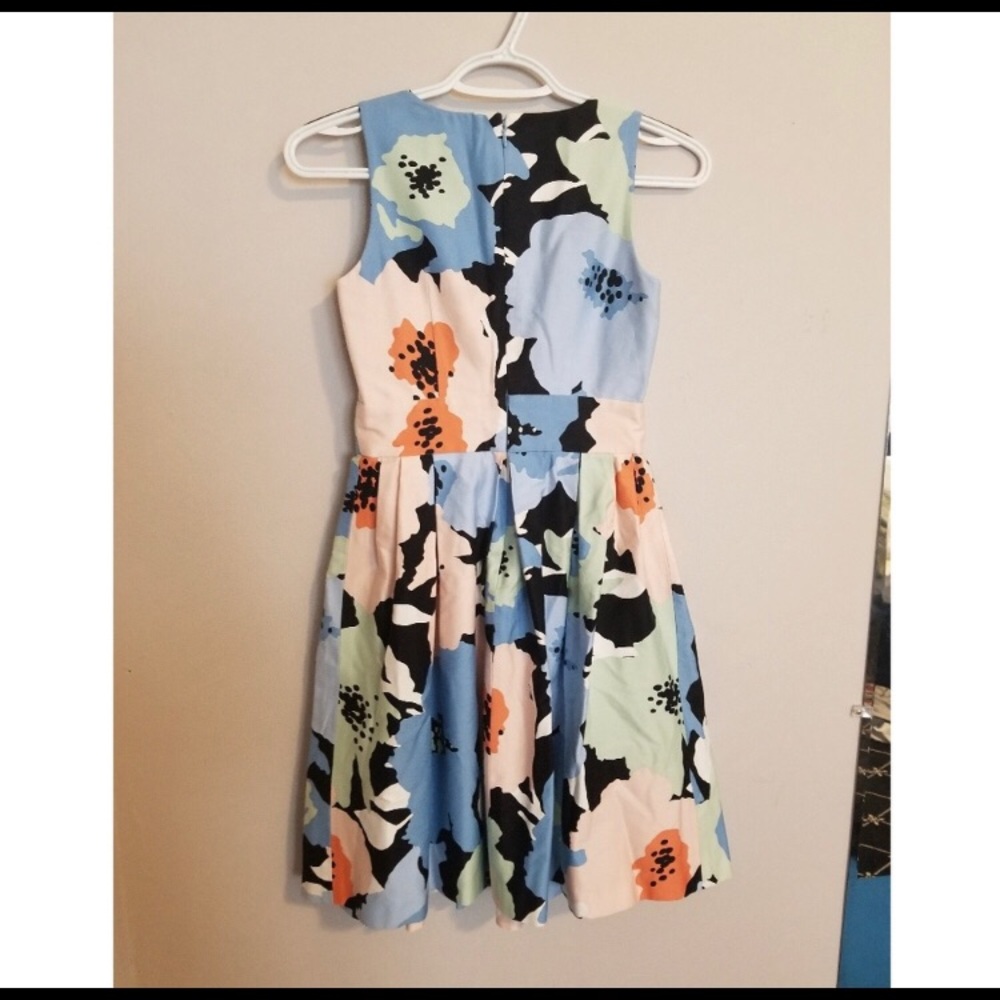 Calvin Klein spring dress size 0P - Picture 2 of 5